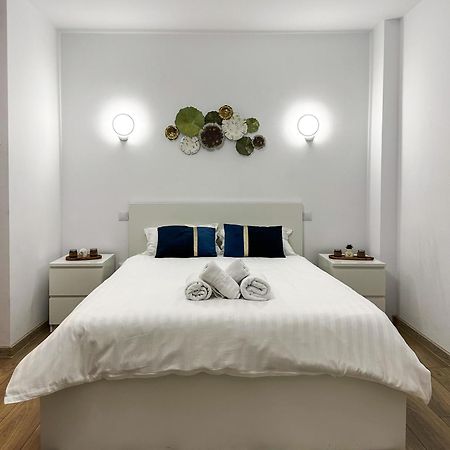 Superior One Bedroom Apartment Unirii Square Букурещ Екстериор снимка