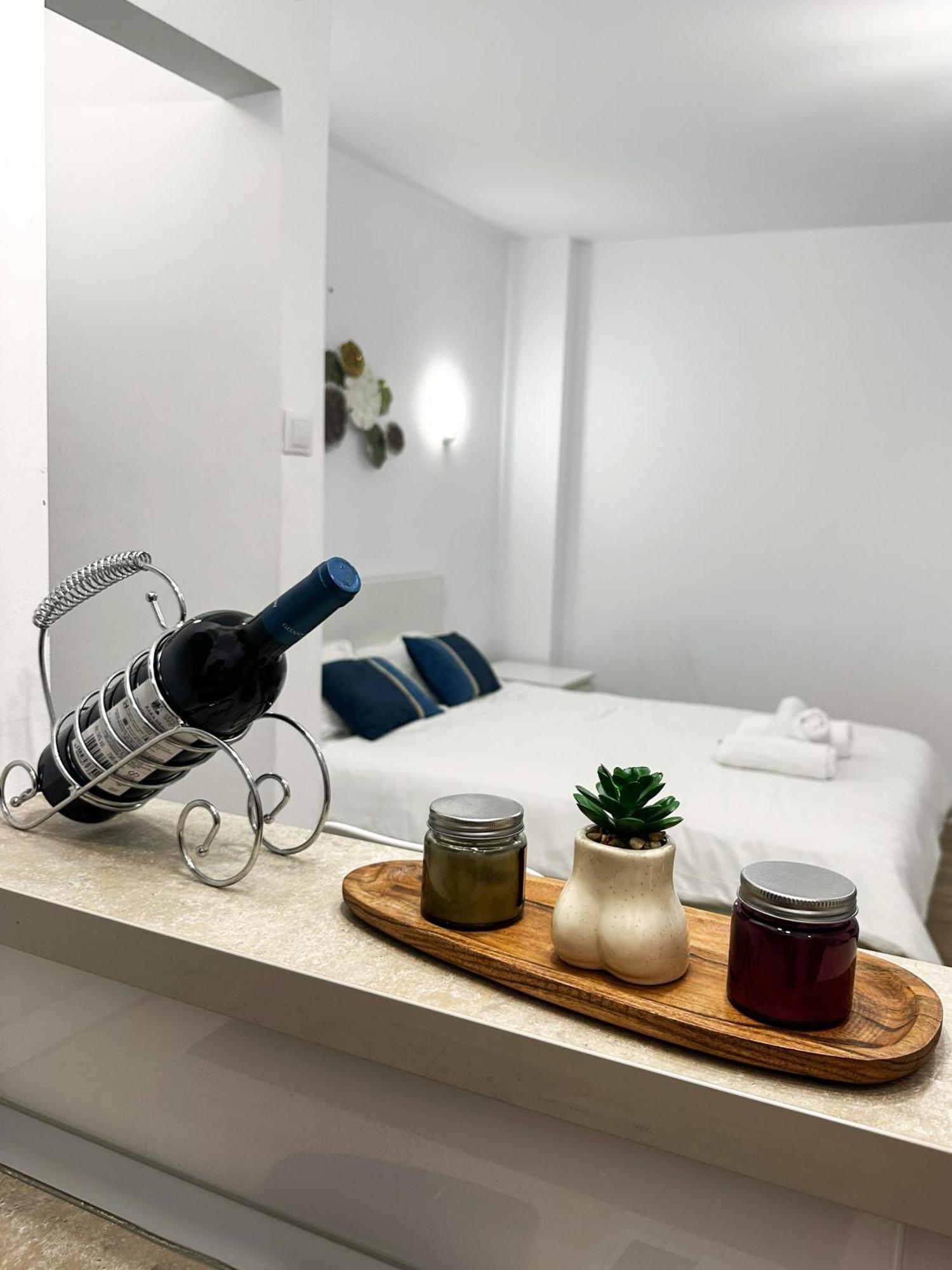 Superior One Bedroom Apartment Unirii Square Букурещ Екстериор снимка