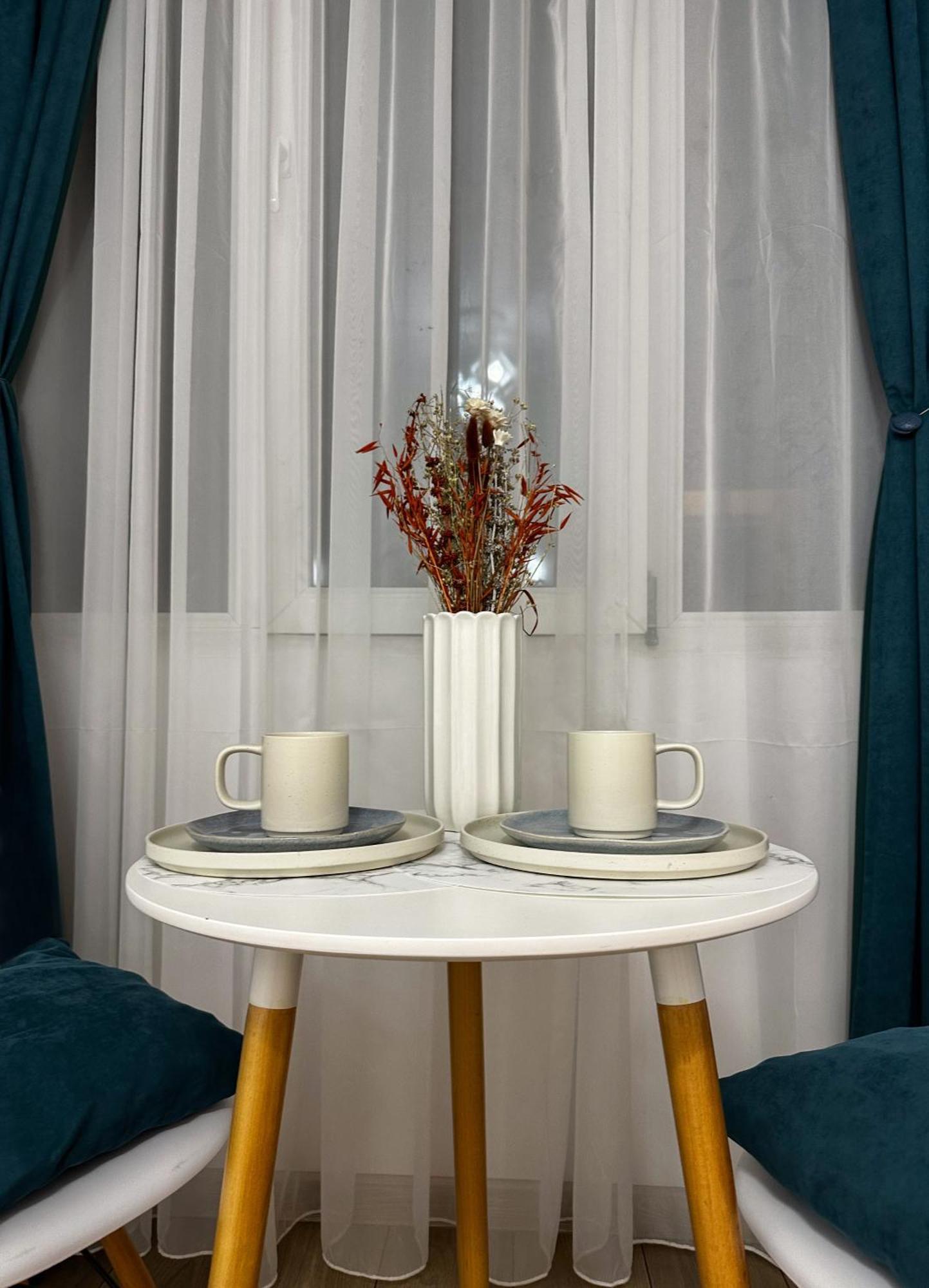 Superior One Bedroom Apartment Unirii Square Букурещ Екстериор снимка