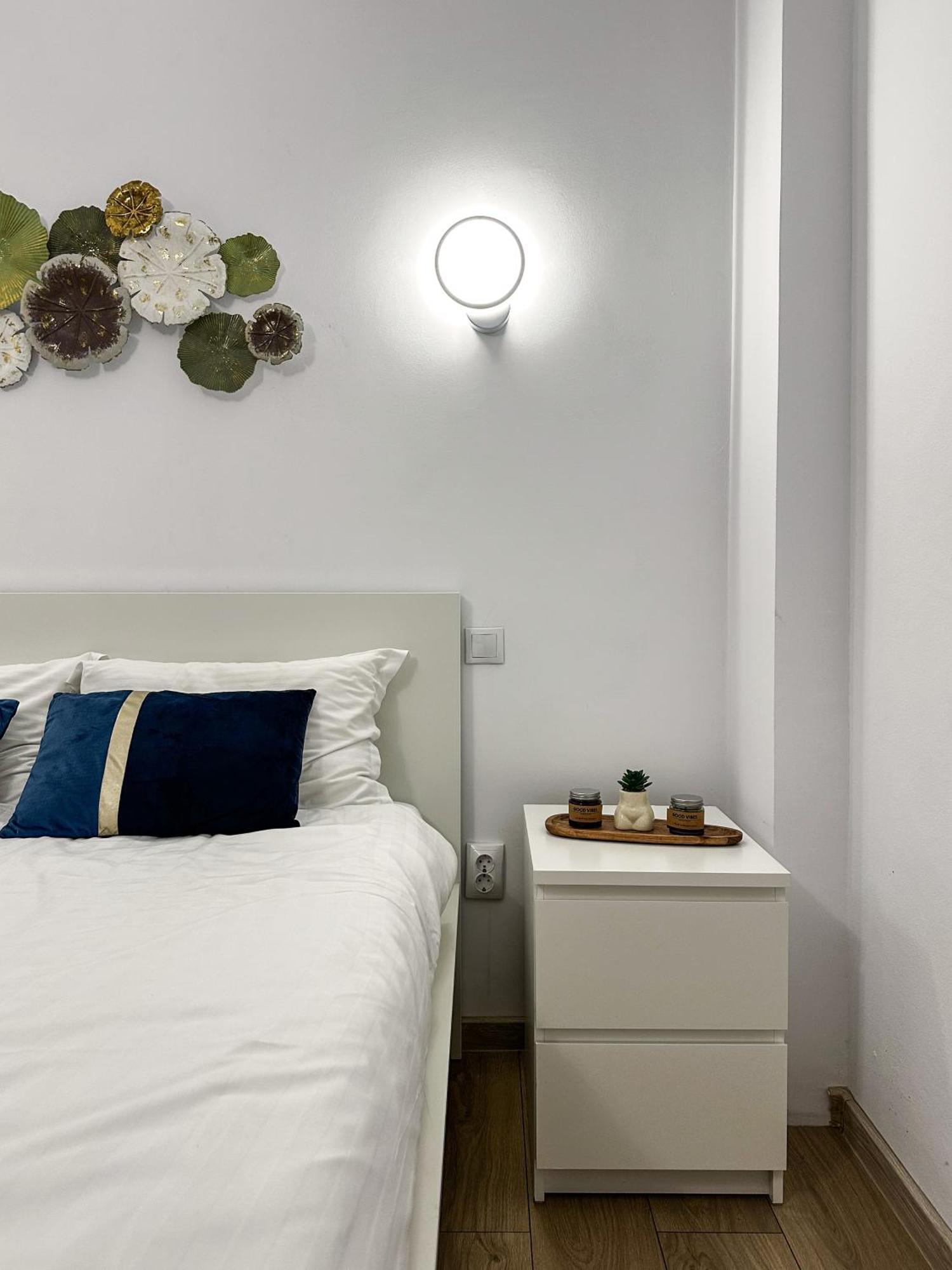 Superior One Bedroom Apartment Unirii Square Букурещ Екстериор снимка