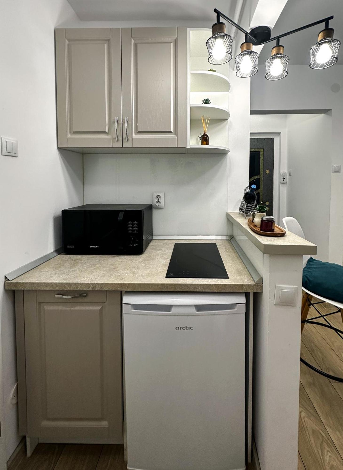 Superior One Bedroom Apartment Unirii Square Букурещ Екстериор снимка